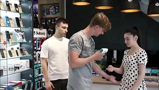 By Cee Cee Koortsthermometer Infrarood- Thermometer Lichaam En Voorhoofd - Contactloze En Digitale Thermometer - Voor Volwassenen En Kinderen 4 By Cee Cee Koortsthermometer Infrarood- Thermometer Lichaam En Voorhoofd - Contactloze En Digitale Thermometer - Voor Volwassenen En Kinderen - Afbeelding 2