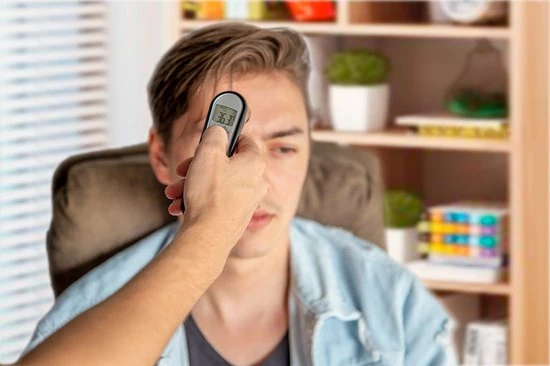 Hyundai - Contactloze Infrarood Thermometer - Zwart 6 Hyundai - Contactloze Infrarood Thermometer - Zwart - Afbeelding 4