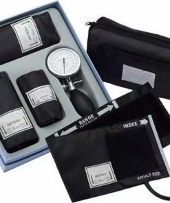 Stalt Medical Handmatige Bloeddrukmeter Palm Type 3 * Manchet Set Inclusief Cardiologie Stethoscoop ST-A50S