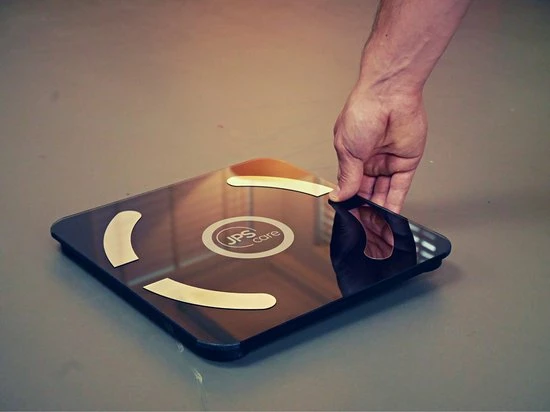 JPS Care? Personenweegschaal - Smart Weegschaal - Met 12 Lichaamsanalyse & Vetpercentage Metingen - Digitaal - Bluetooth Met App - Oplaadbaar Met 6 Maanden Batterij - Zwart 9 JPS Care? Personenweegschaal - Smart Weegschaal - Met 12 Lichaamsanalyse & Vetpercentage Metingen - Digitaal - Bluetooth Met App - Oplaadbaar Met 6 Maanden Batterij - Zwart - Afbeelding 7