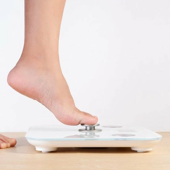 Beepower - Personenweegschaal - Self Powered - Met Lichaamsanalyse - Zwart 4 Beepower - Personenweegschaal - Self Powered - Met Lichaamsanalyse - Zwart - Afbeelding 2