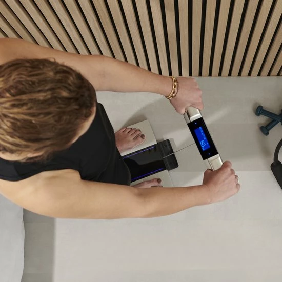 TANITA RD-545HR - Slimme Segmentale Lichaamsanalyse Weegschaal - Professionele Technologie Voor Thuisgebruik 9 TANITA RD-545HR - Slimme Segmentale Lichaamsanalyse Weegschaal - Professionele Technologie Voor Thuisgebruik - Afbeelding 7