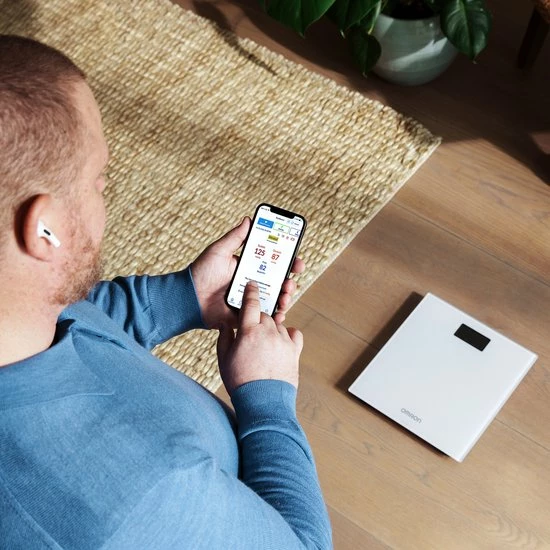 OMRON HN300T2 Intelli IT Personenweegschaal - Slimme Weegschaal - Smart Scale - Met Mobiele App - Max. 150kg - Grijs 4 OMRON HN300T2 Intelli IT Personenweegschaal - Slimme Weegschaal - Smart Scale - Met Mobiele App - Max. 150kg - Grijs - Afbeelding 2